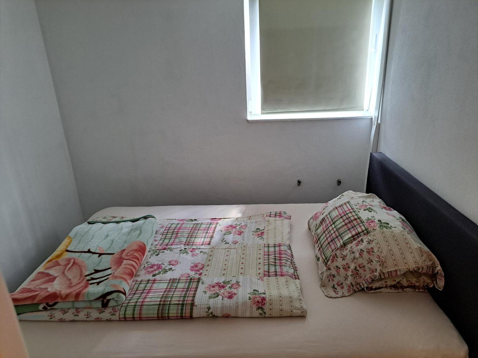 Nensi Apartamento Ehekirchen Exterior foto